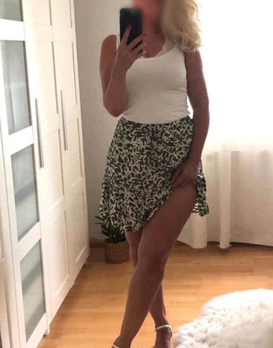 659406180|TANIA|Chica