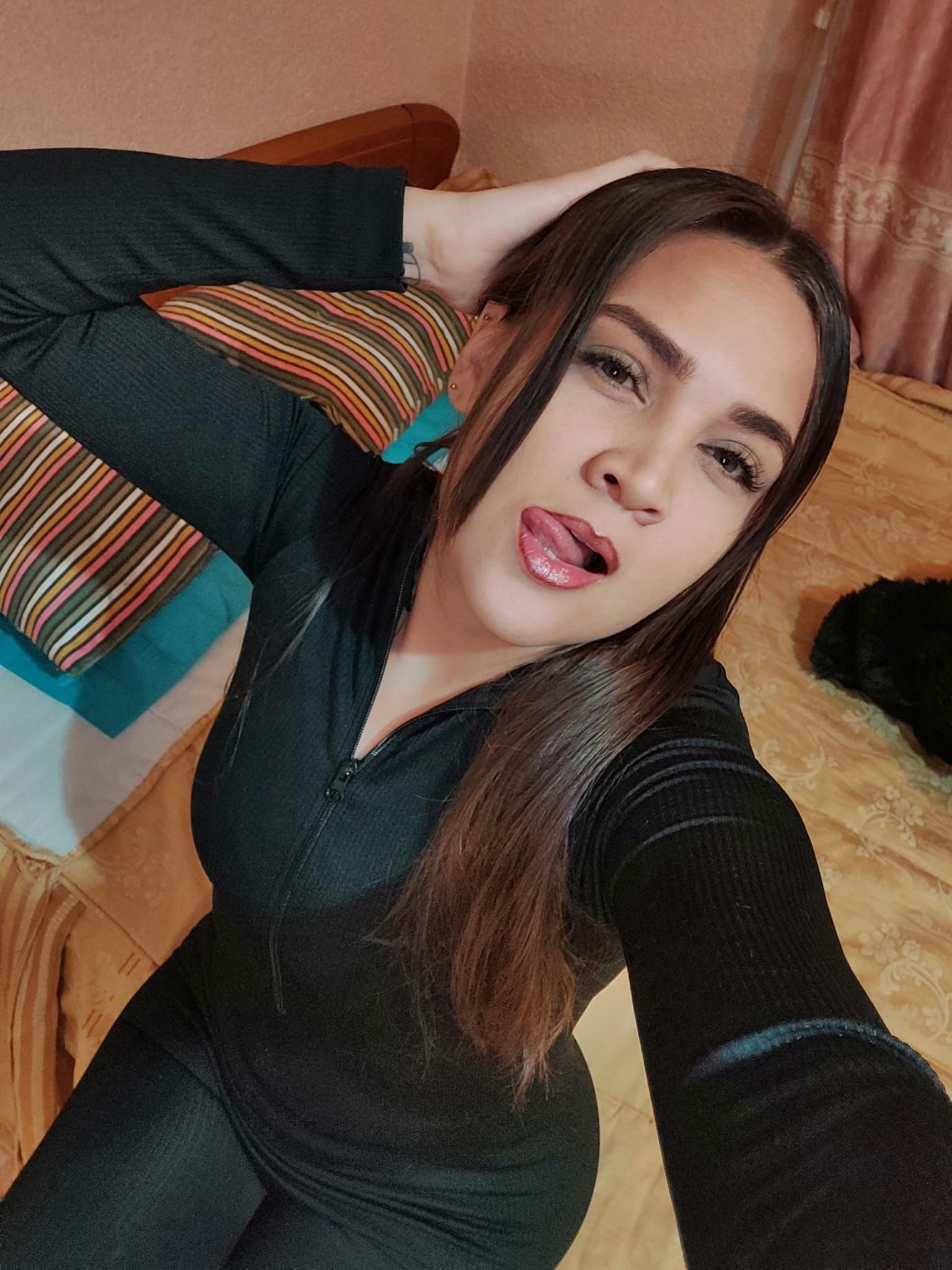 683468788|PERLA|Chica