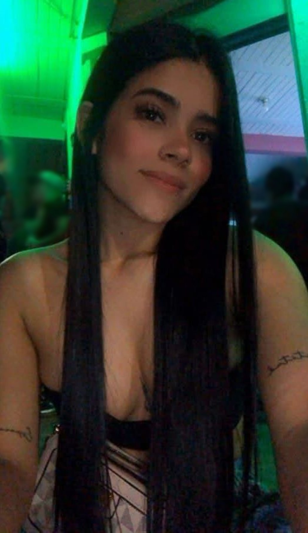 603341102|LAURA|Chica