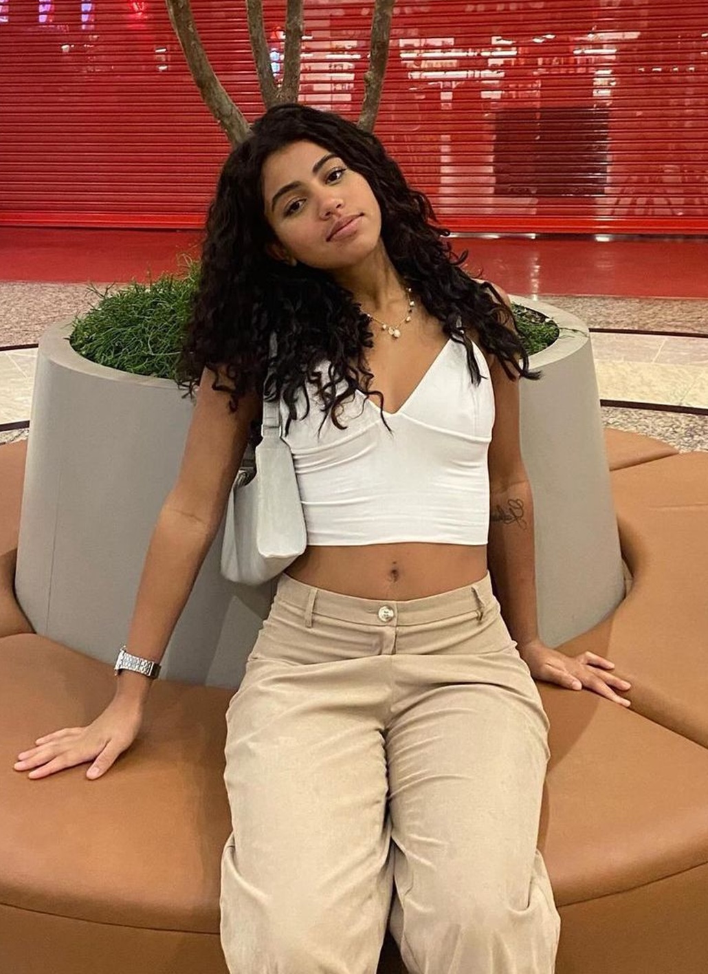 672801618|LUZ|Chica