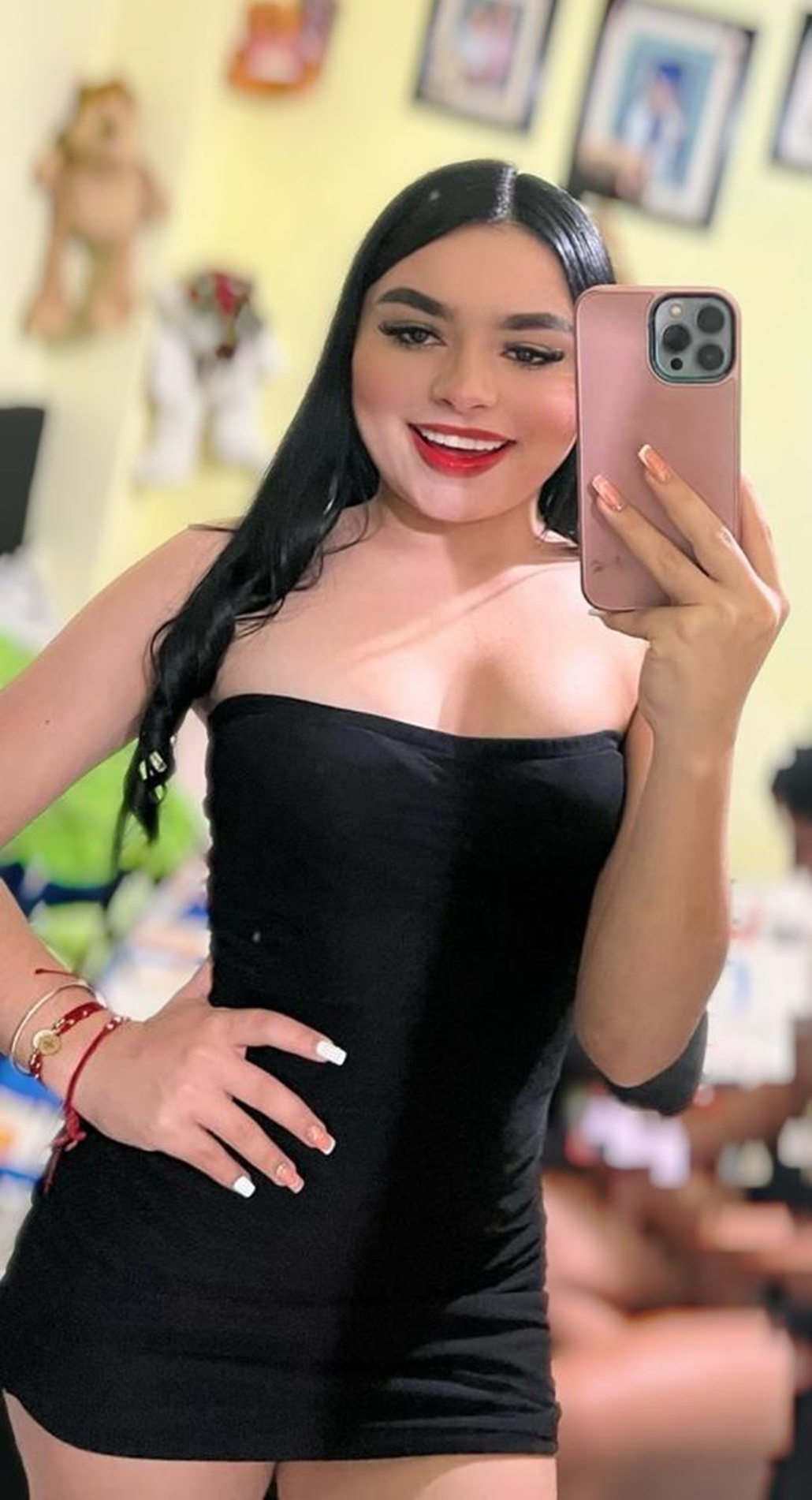 674996502|ISA|Chica