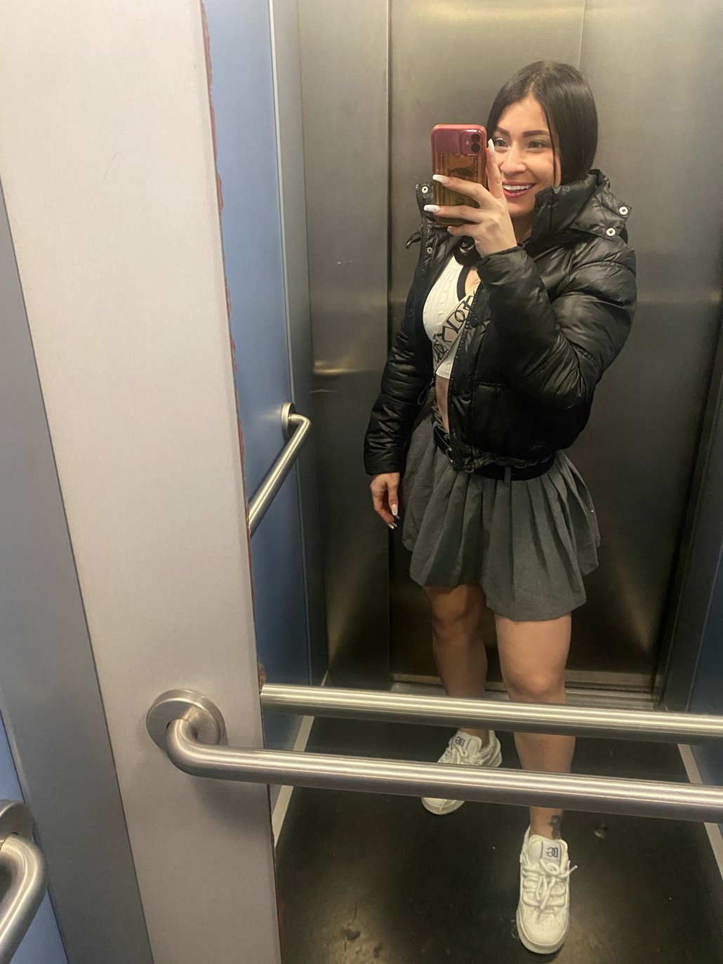 641053660|ANDREA|Chica