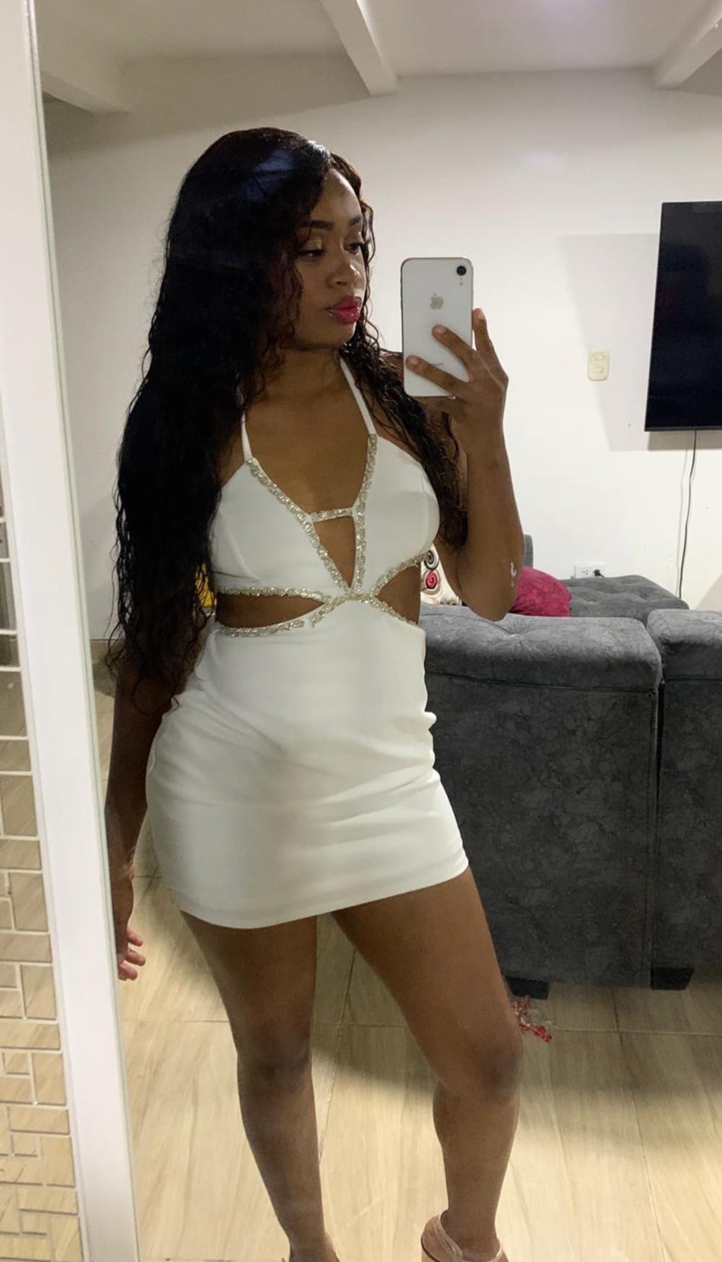 613716984|VALERIA|Chica