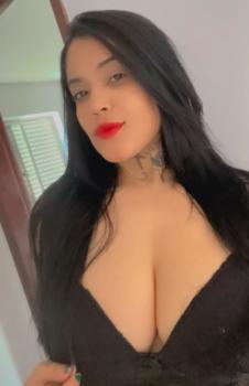 613536978