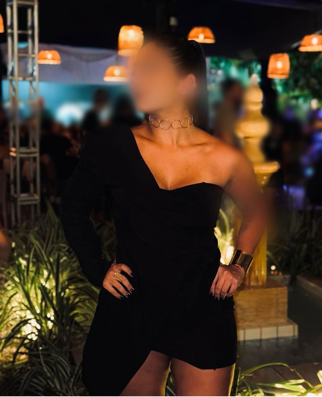 604385532|SABRINA|Chica