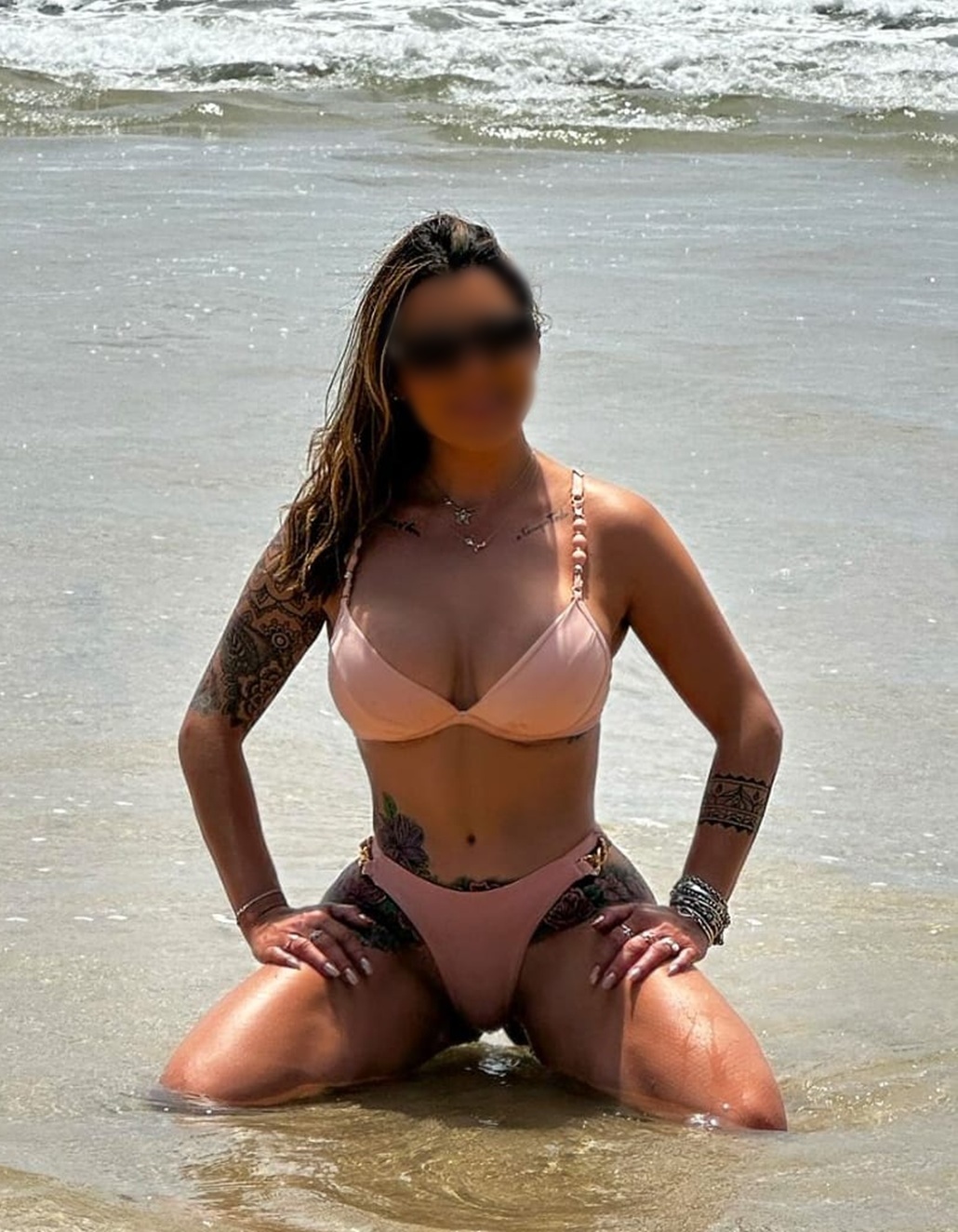 604841392|MEL|Chica