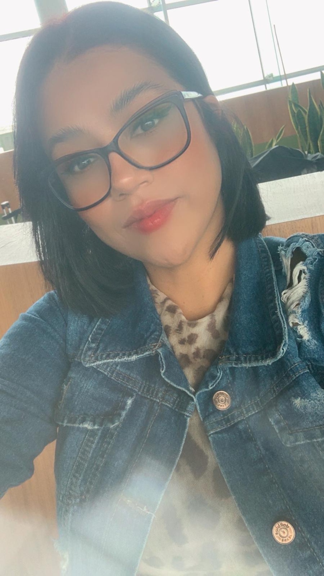 614272073|CRISTAL|Chica