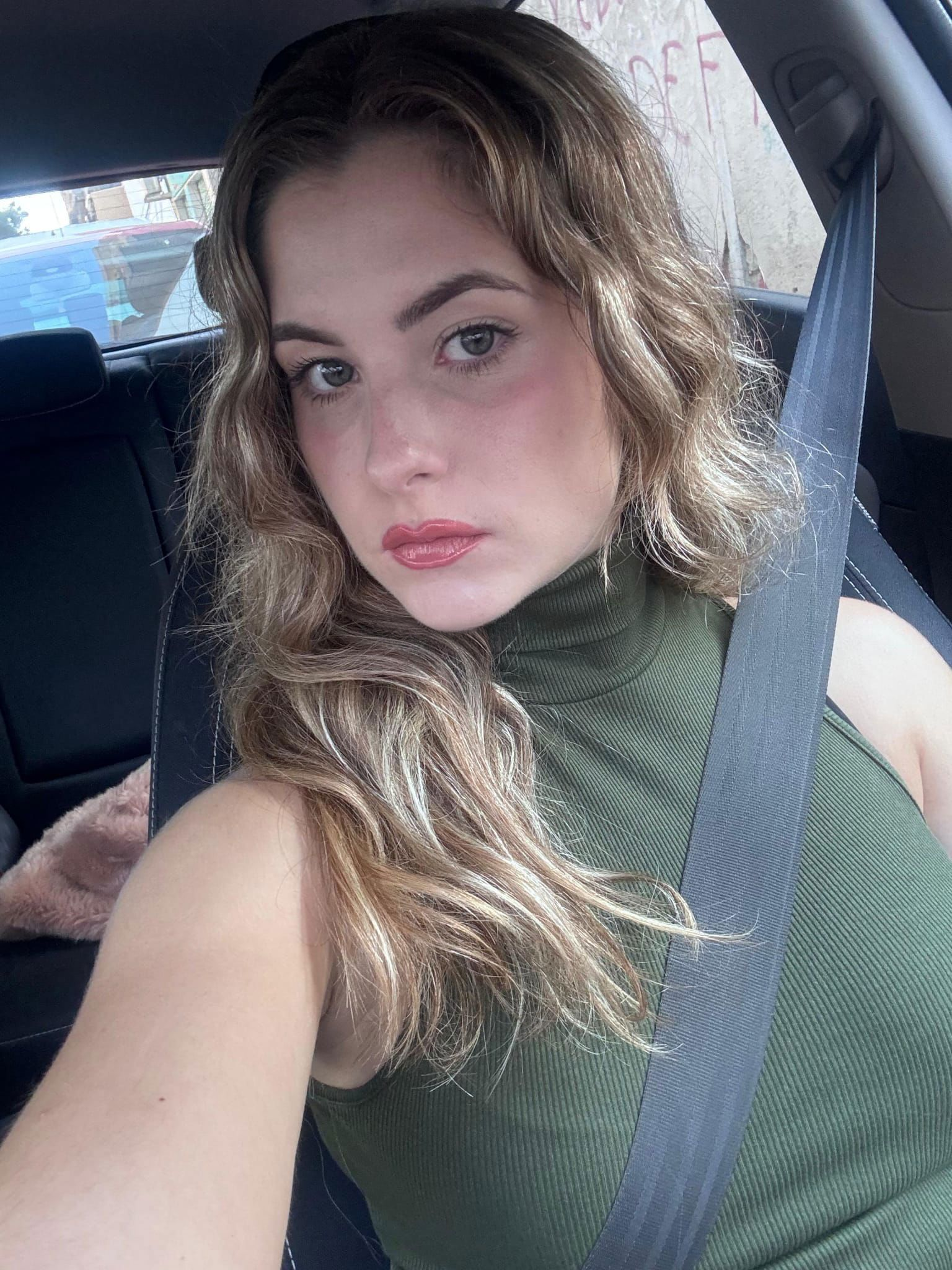 613335902|NATALIA|Chica