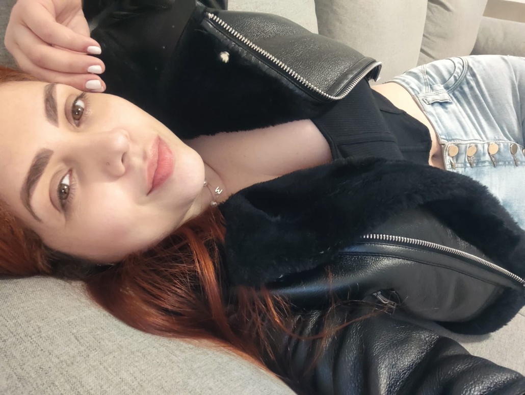 680687637|ANA|Chica