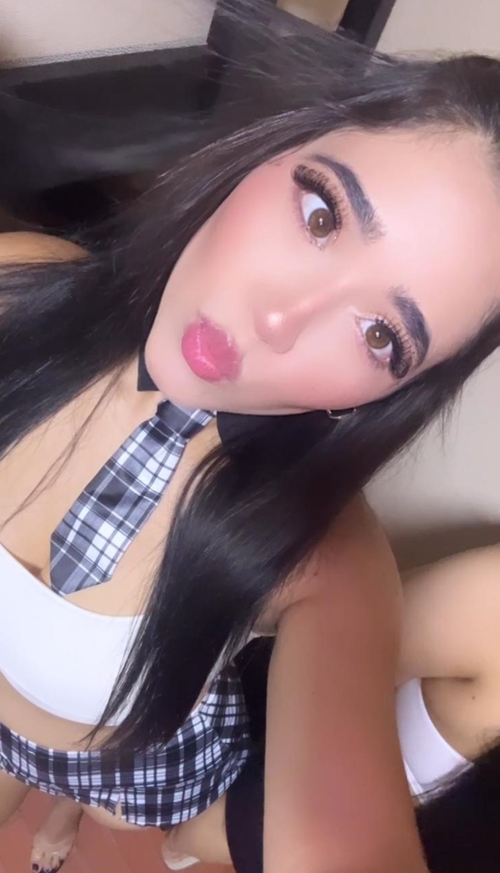 666479813|SARA|Chica