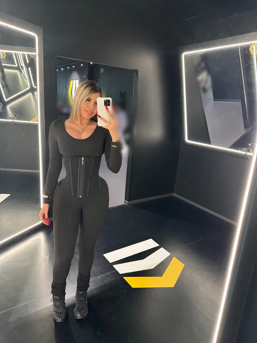 671505363|SOFIA|Chica