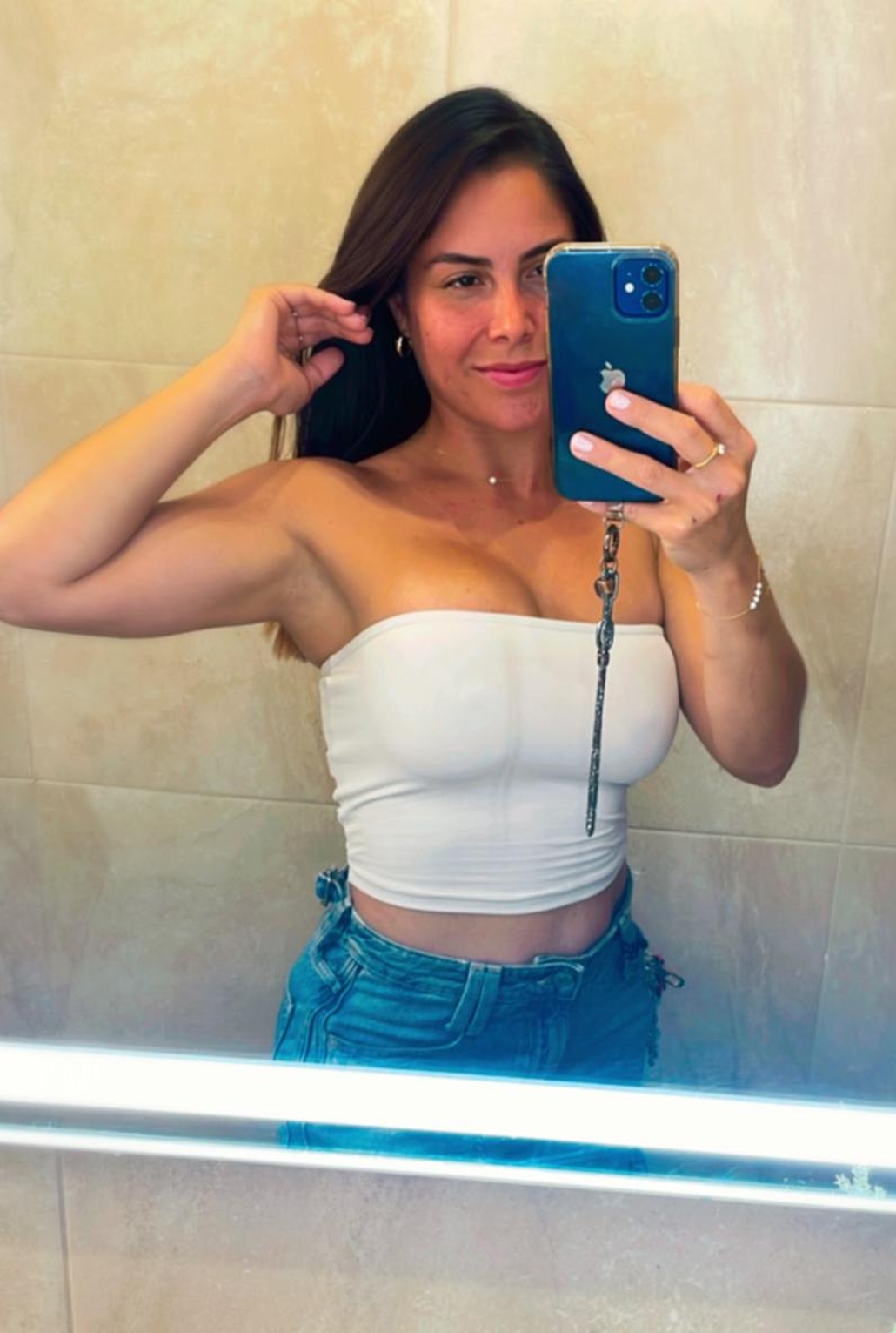643908406|DULCE|Chica