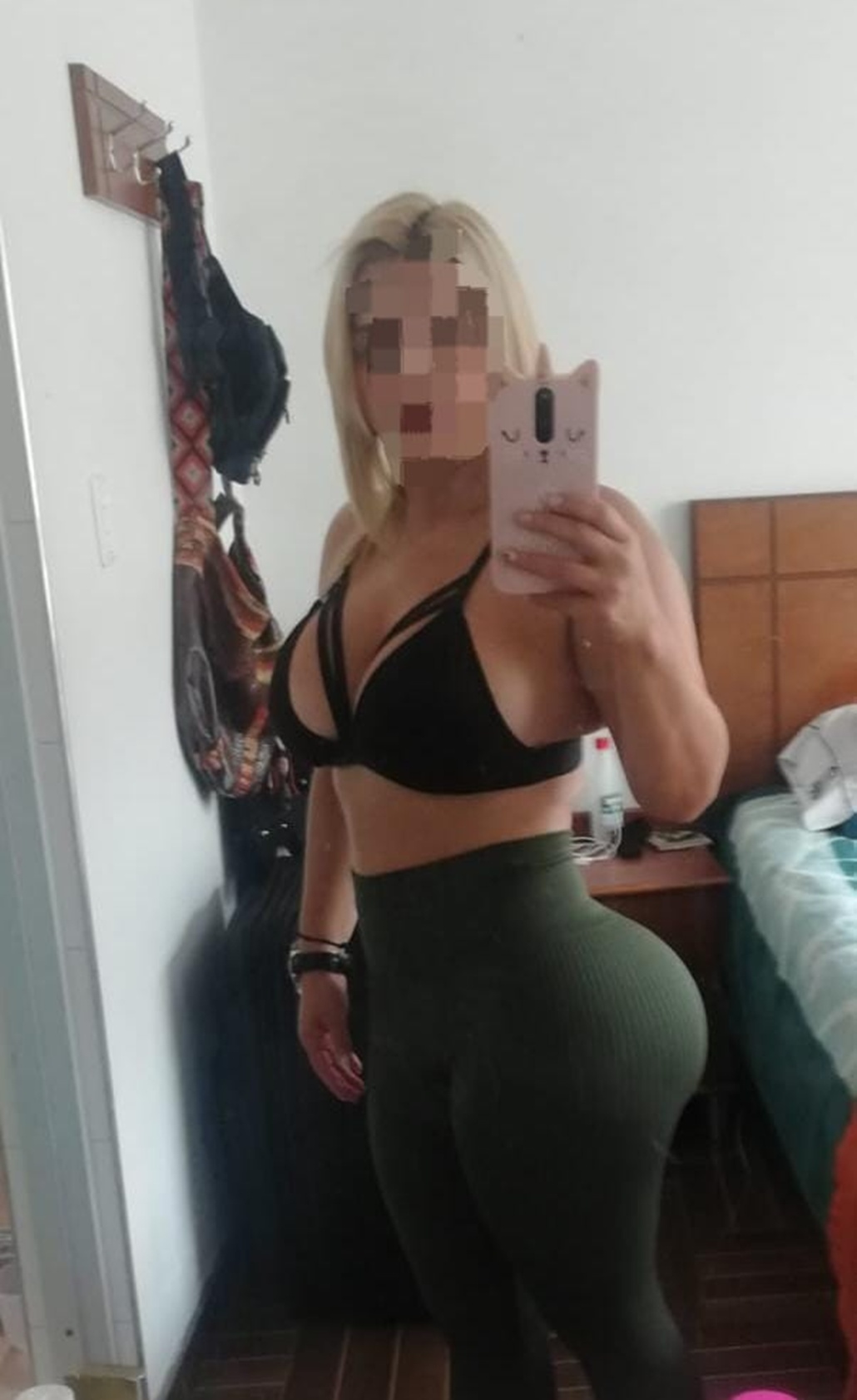 663154677|CATA|Chica