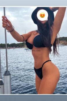 610799793
