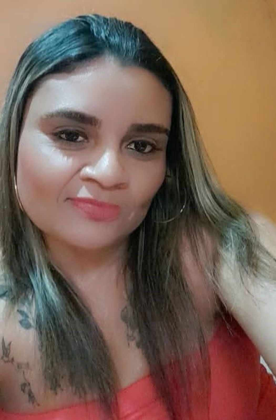 614684408|TANIA|Chica