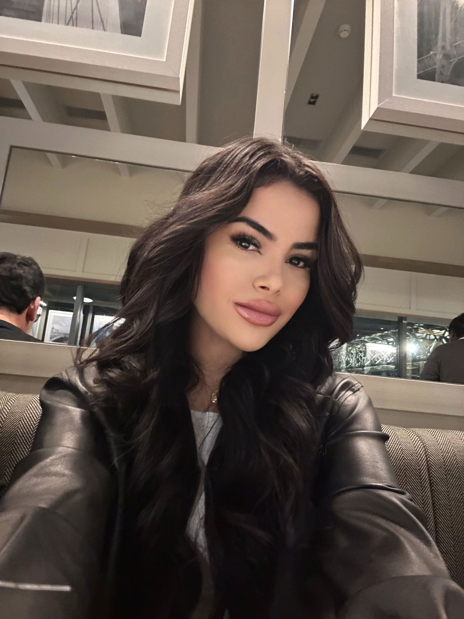 631782541|MARIANA|Chica