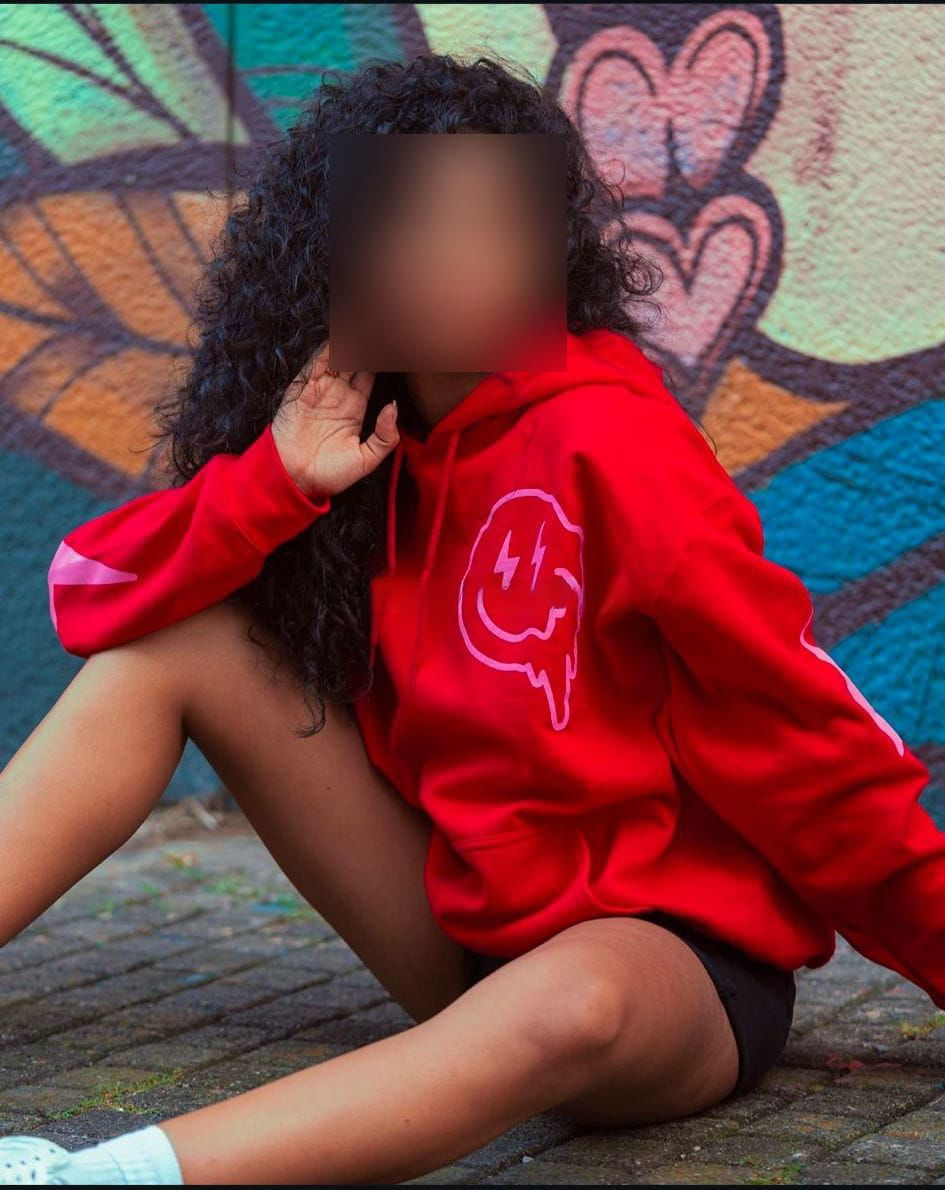 614705216|TANIA|Chica