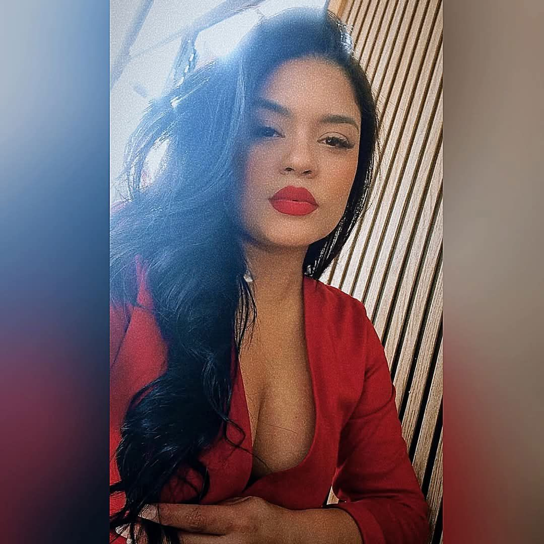 645749046|DANIELA|Chica