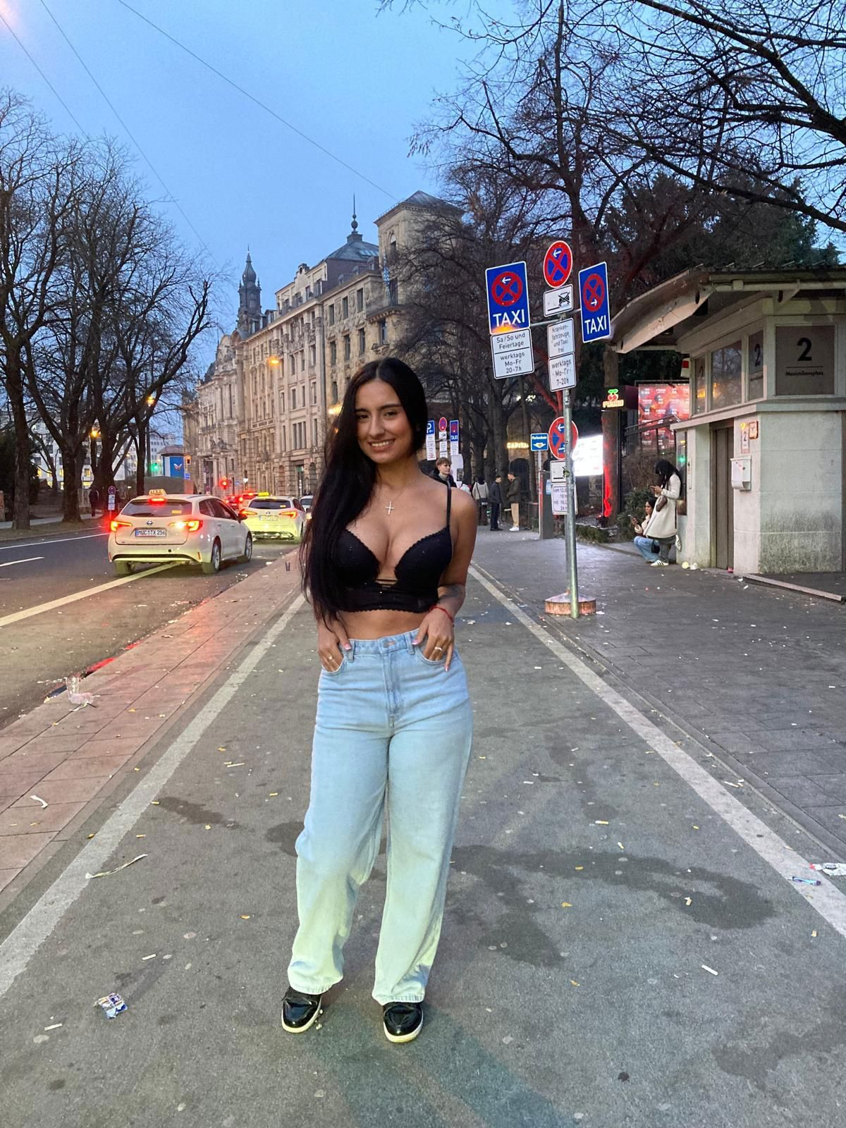 671826578|EVA|Chica