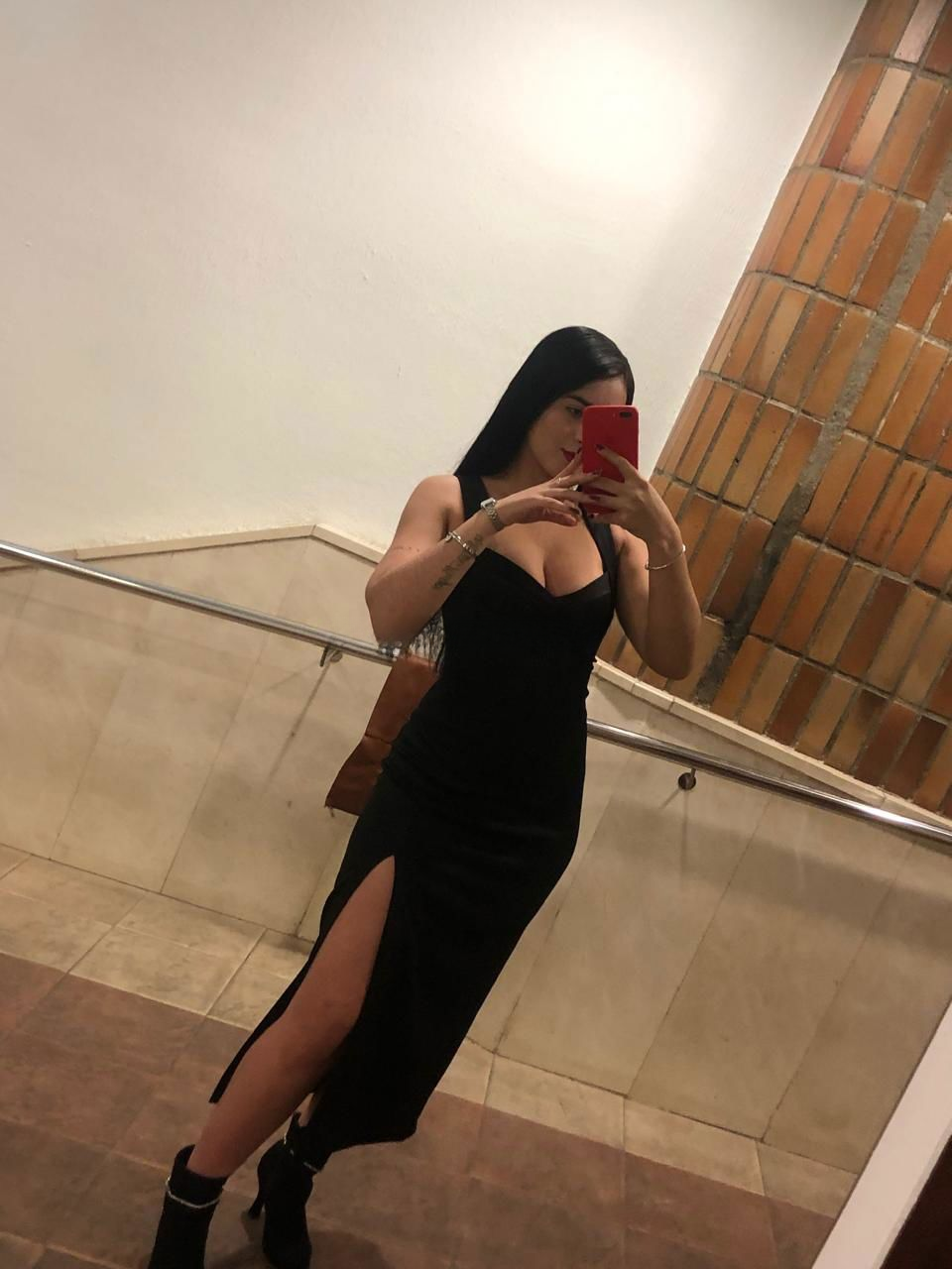 664451723|NICOLE|Chica
