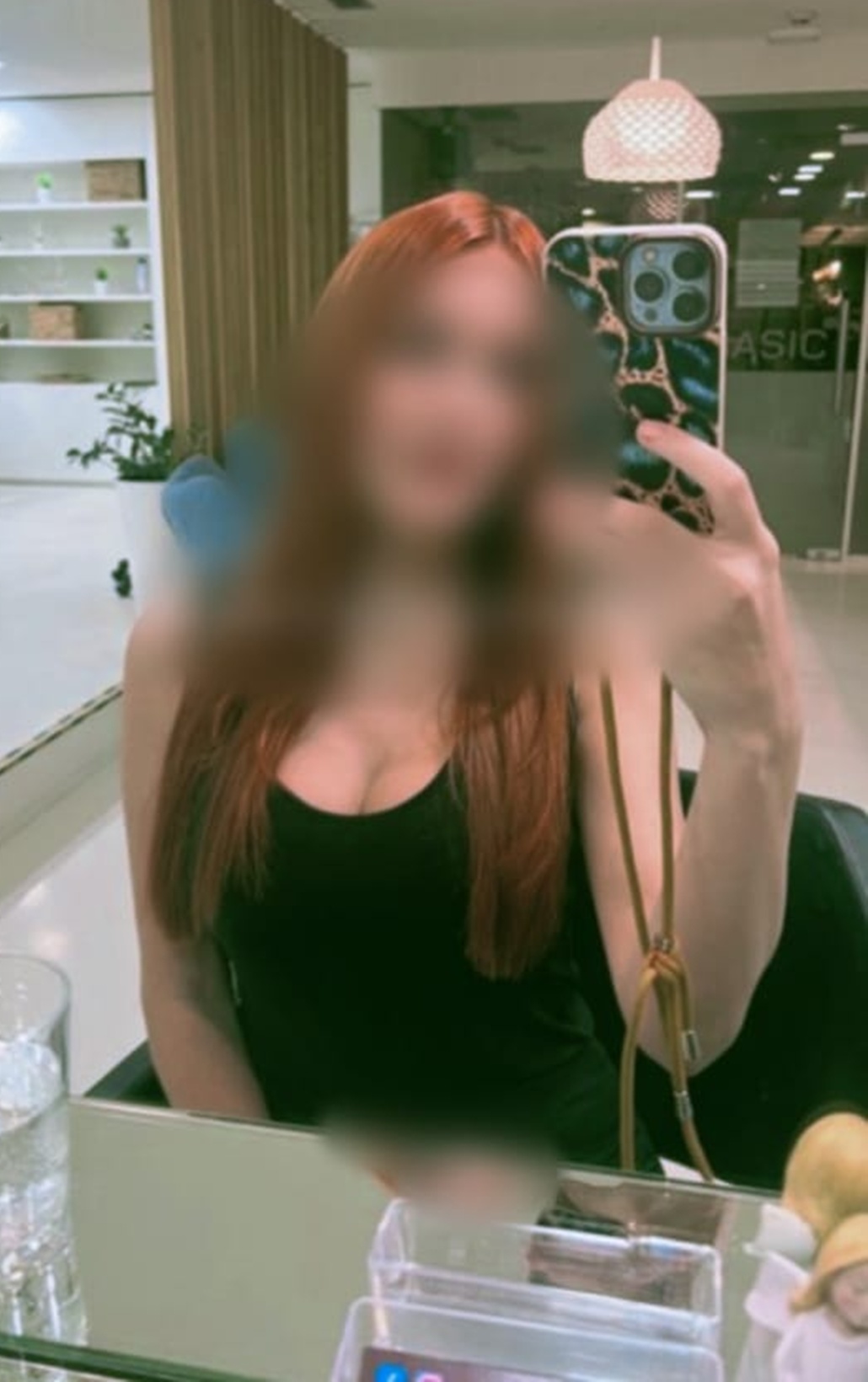 614521899|SILVIA|Chica