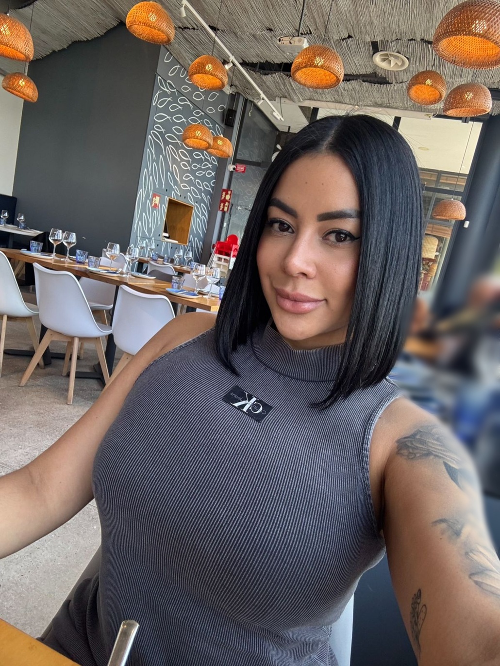 645451312|VANESSA|Chica