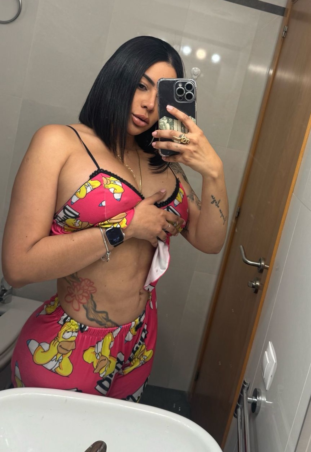 645451312|VANESSA|Chica