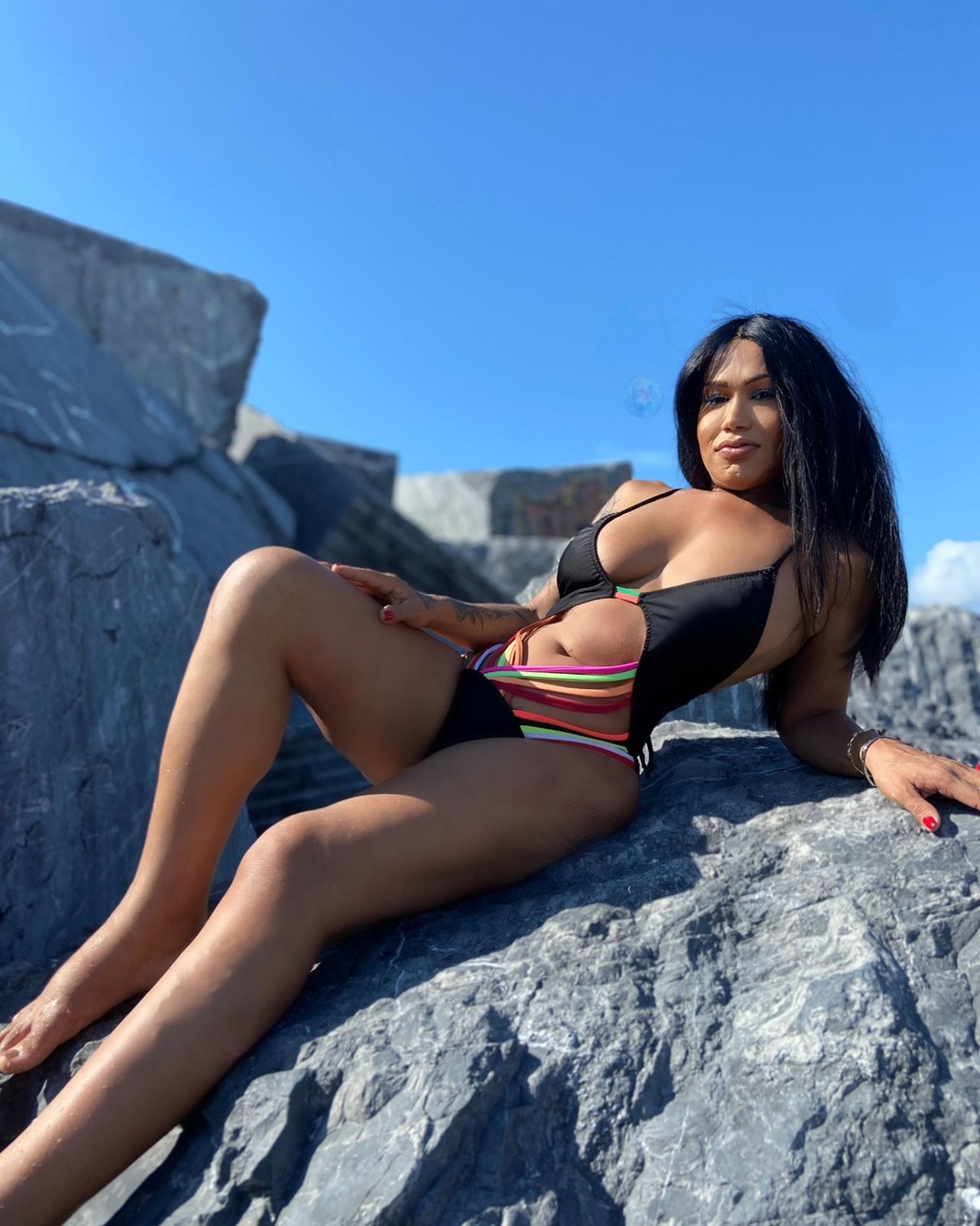 gallery-photo