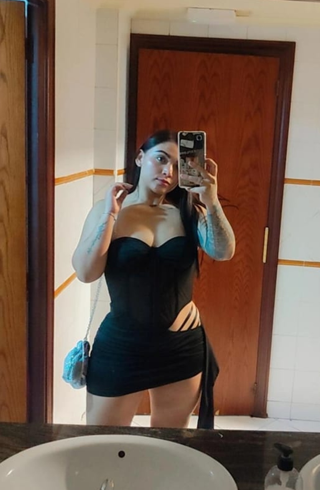 672468365|VALERY|Chica