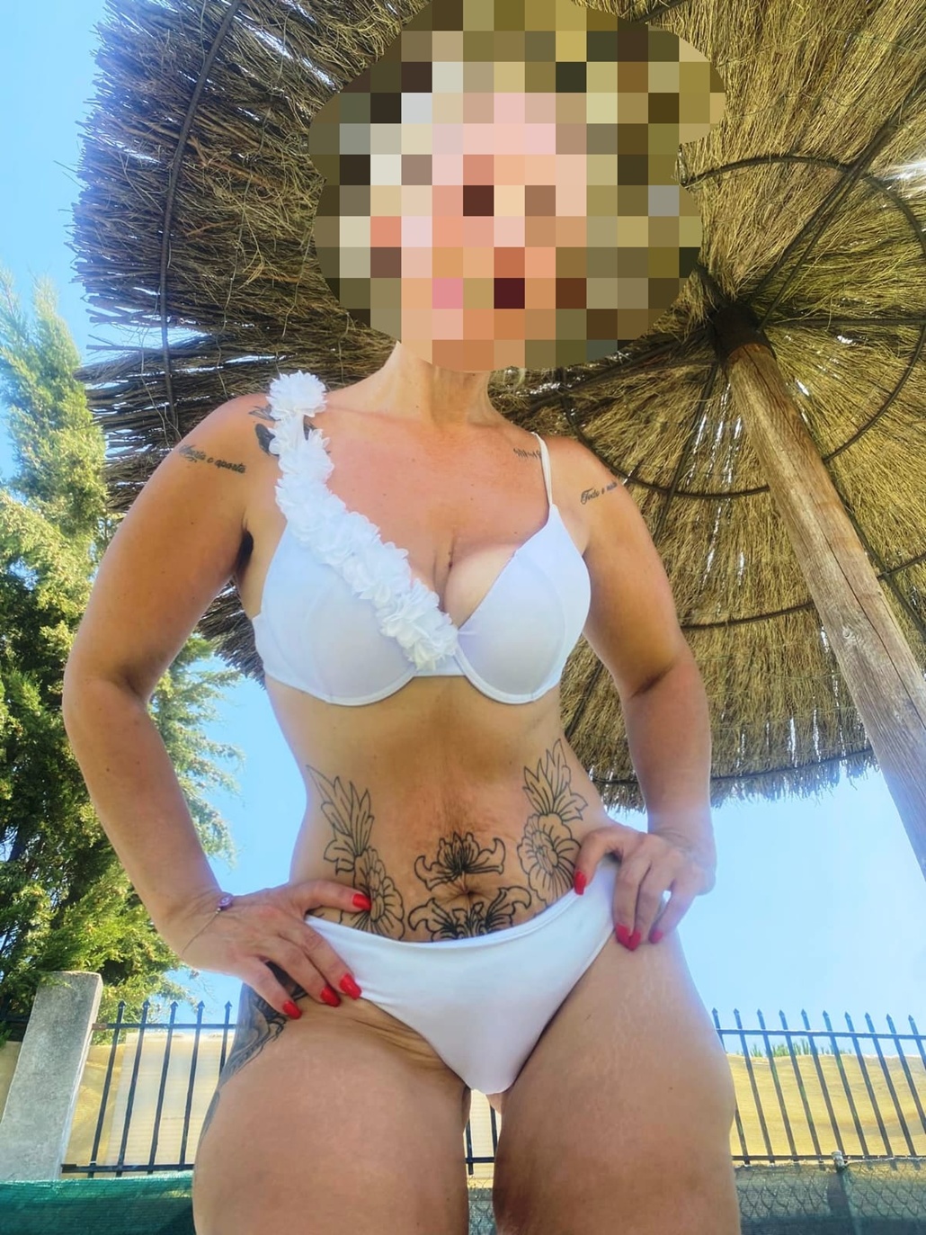 613457944|LEIRE|Chica
