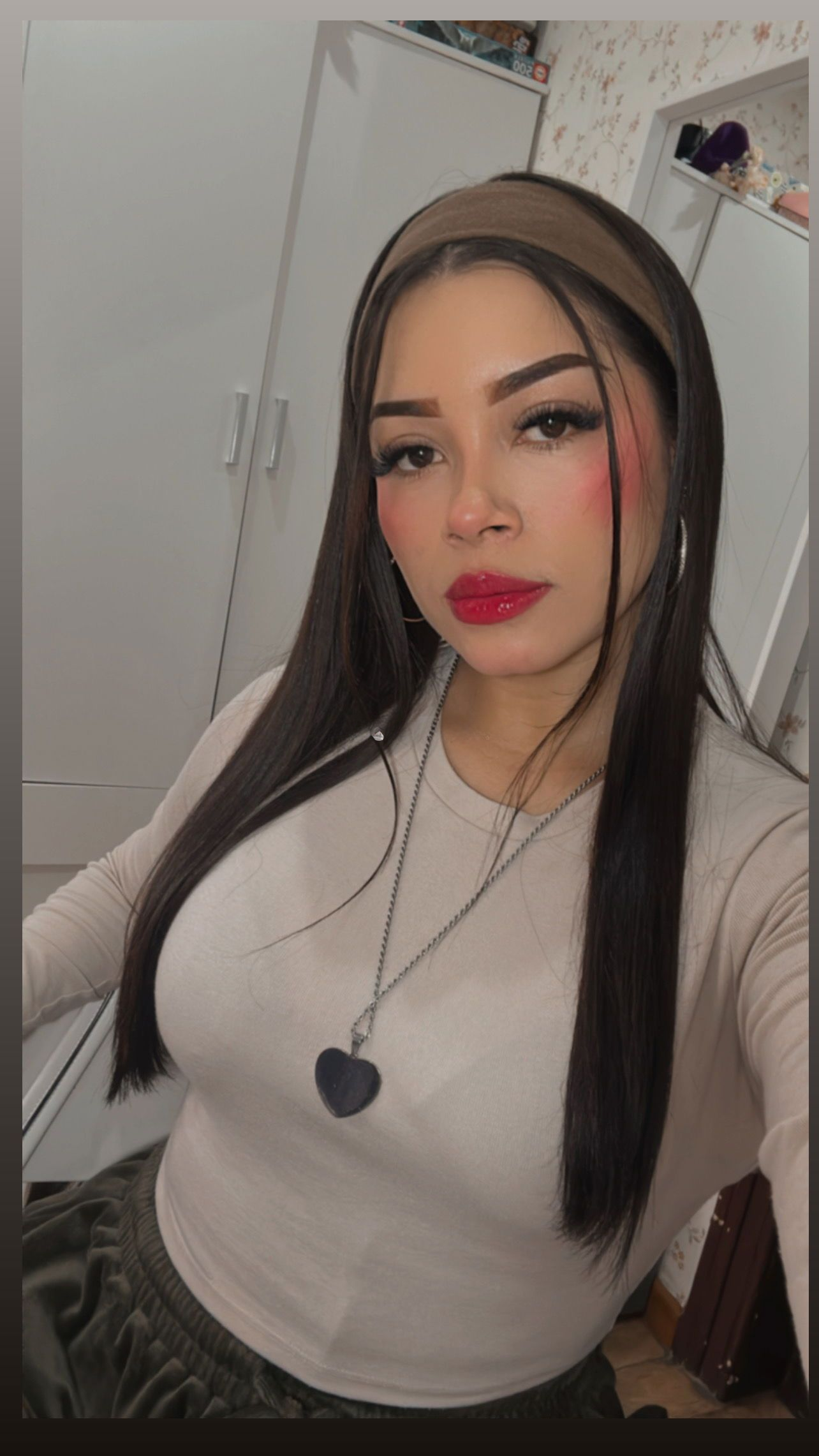 643476101|PAULINA|Chica
