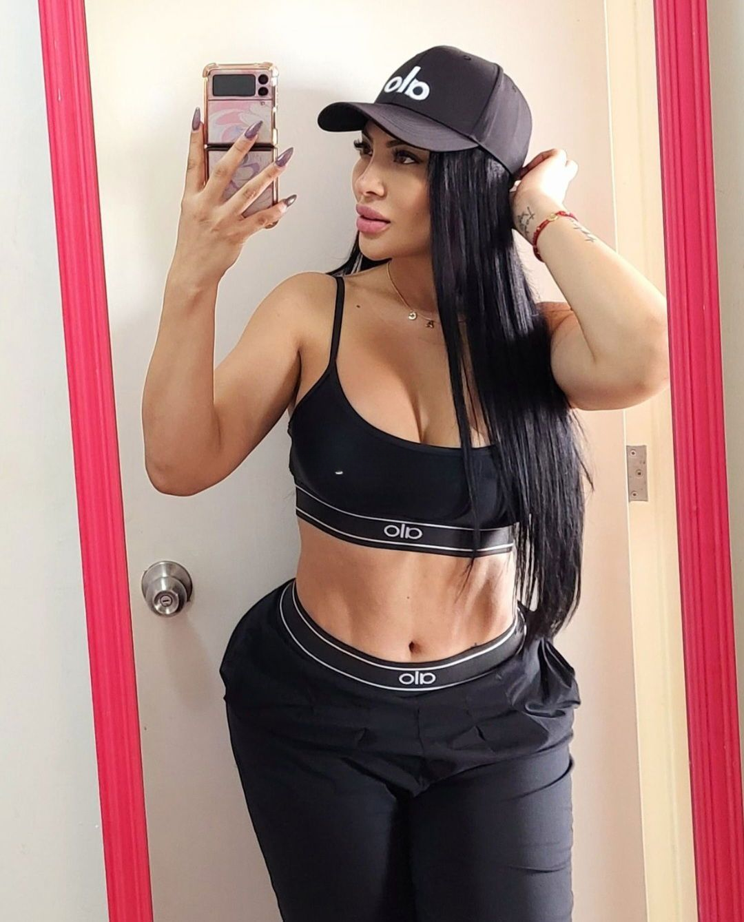 614446507|NICOLE|Chica