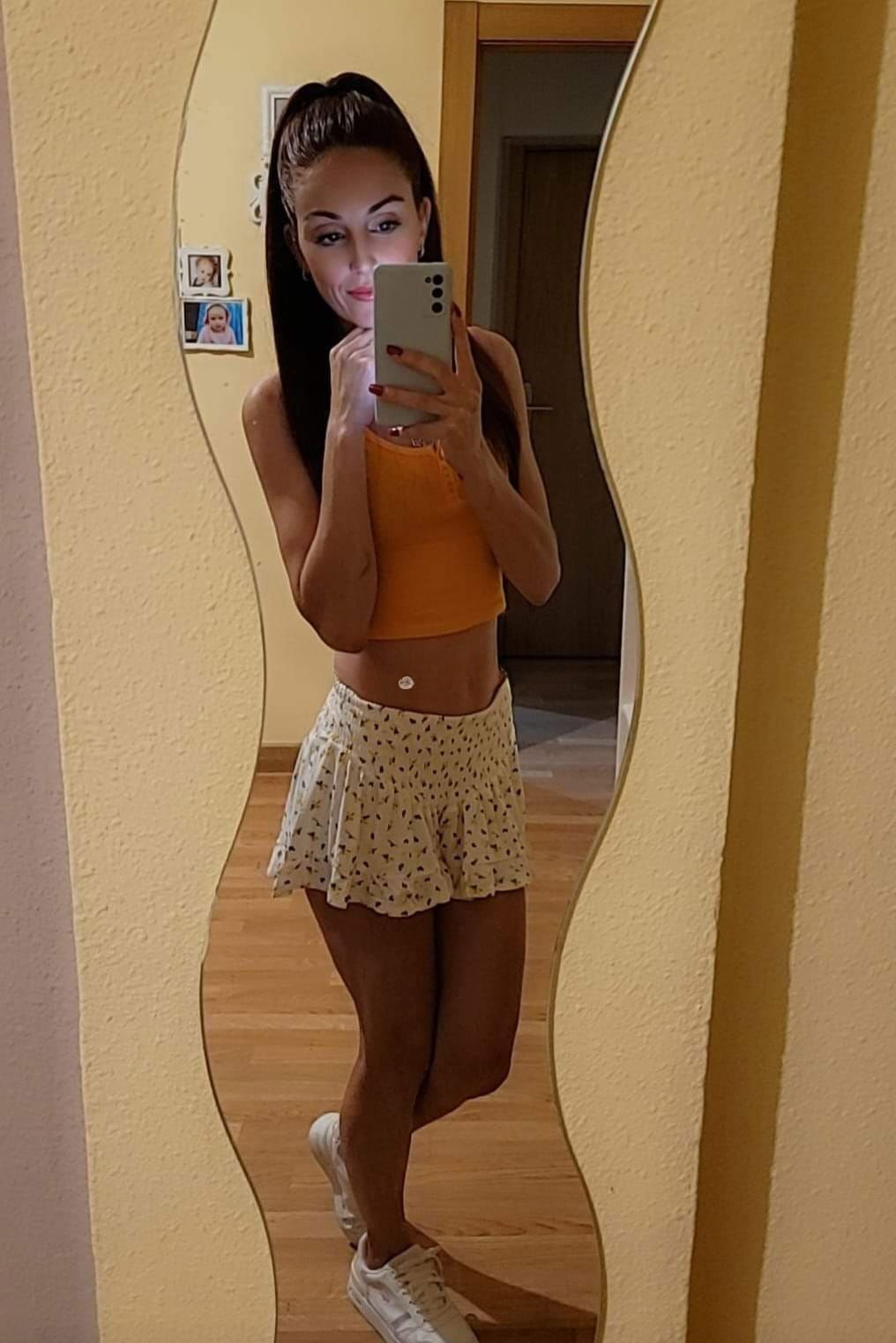 631030243|MARÍA|Chica