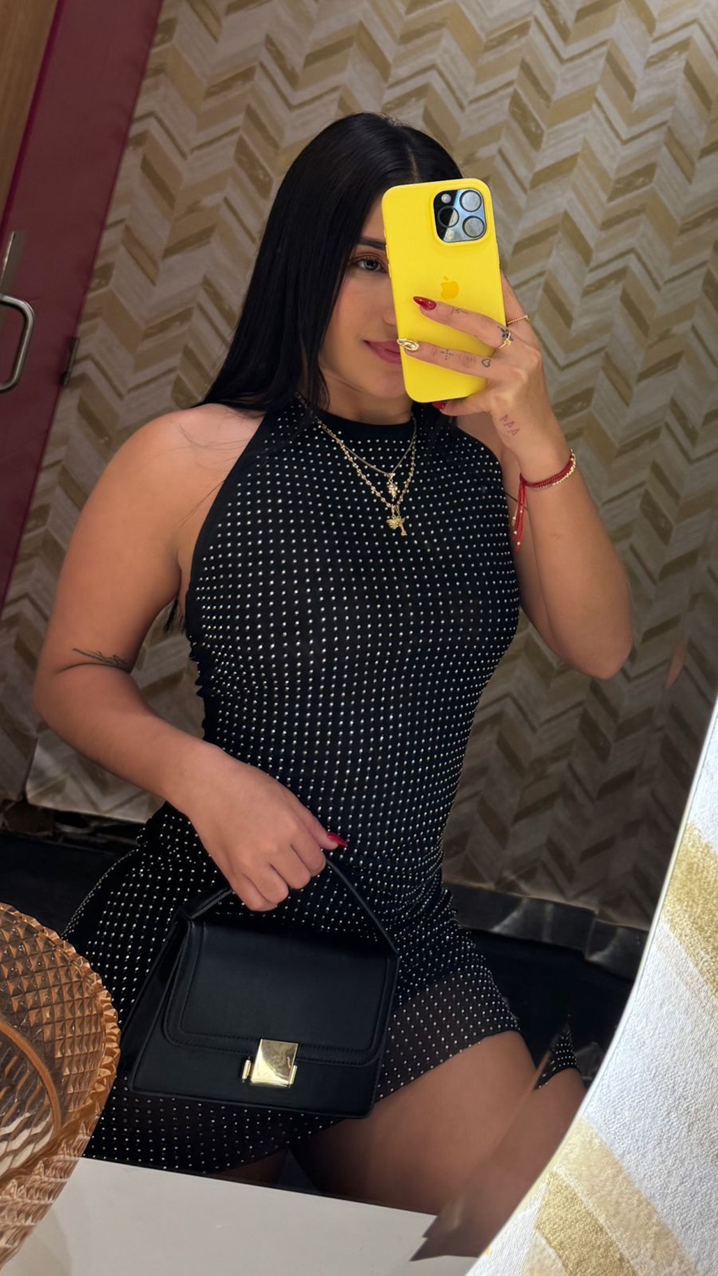 603795897|NICOL|Chica