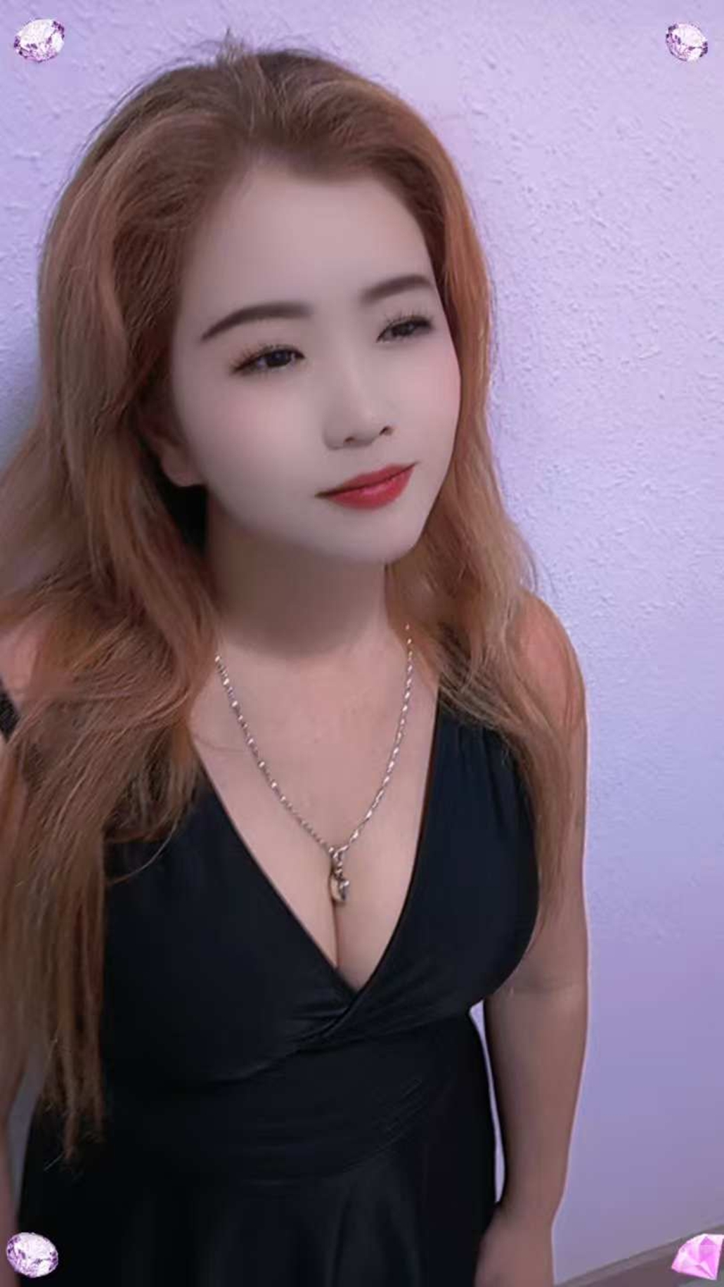 658833939|ANQI|Chica