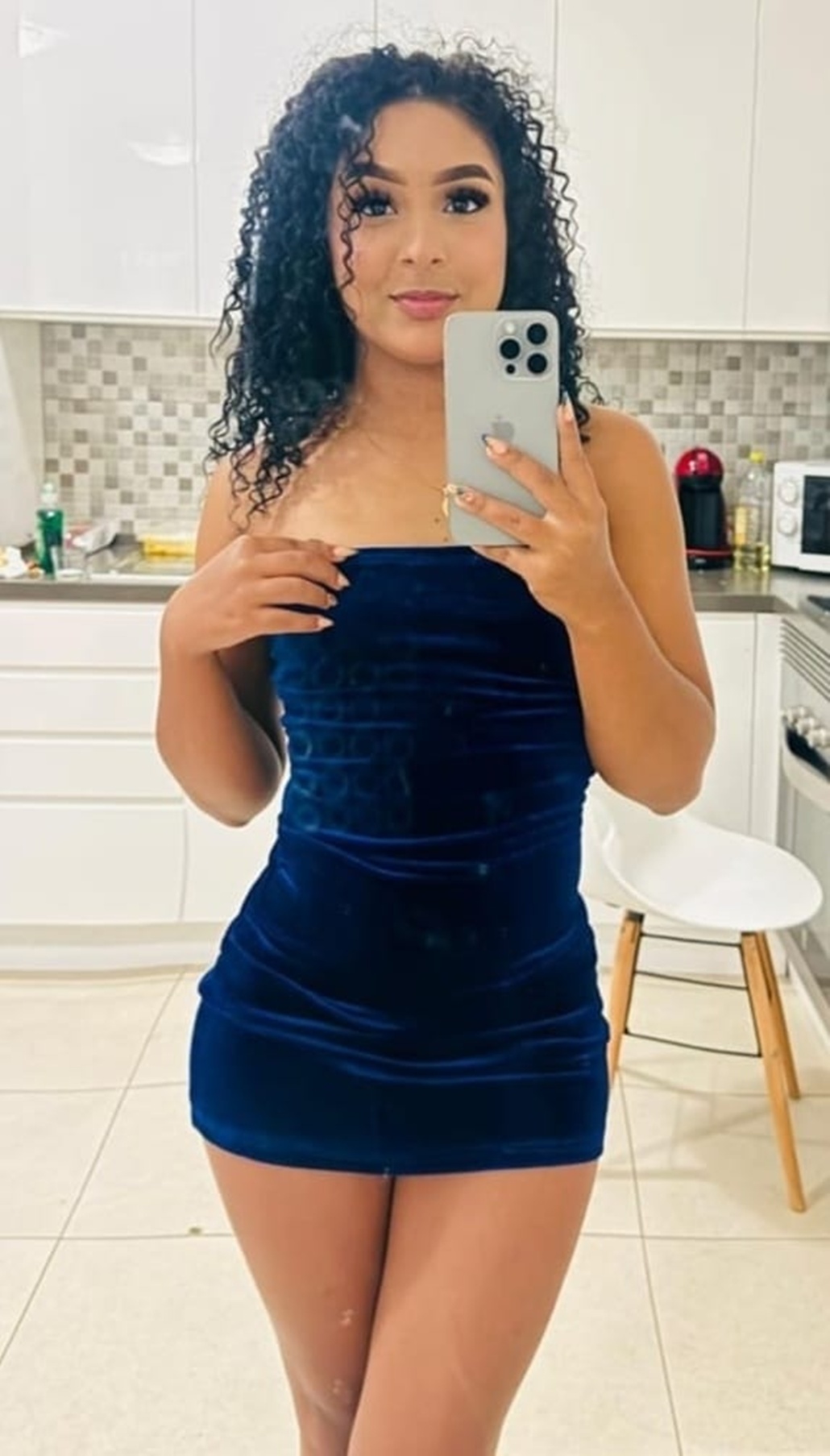 639128129|ANGY|Chica