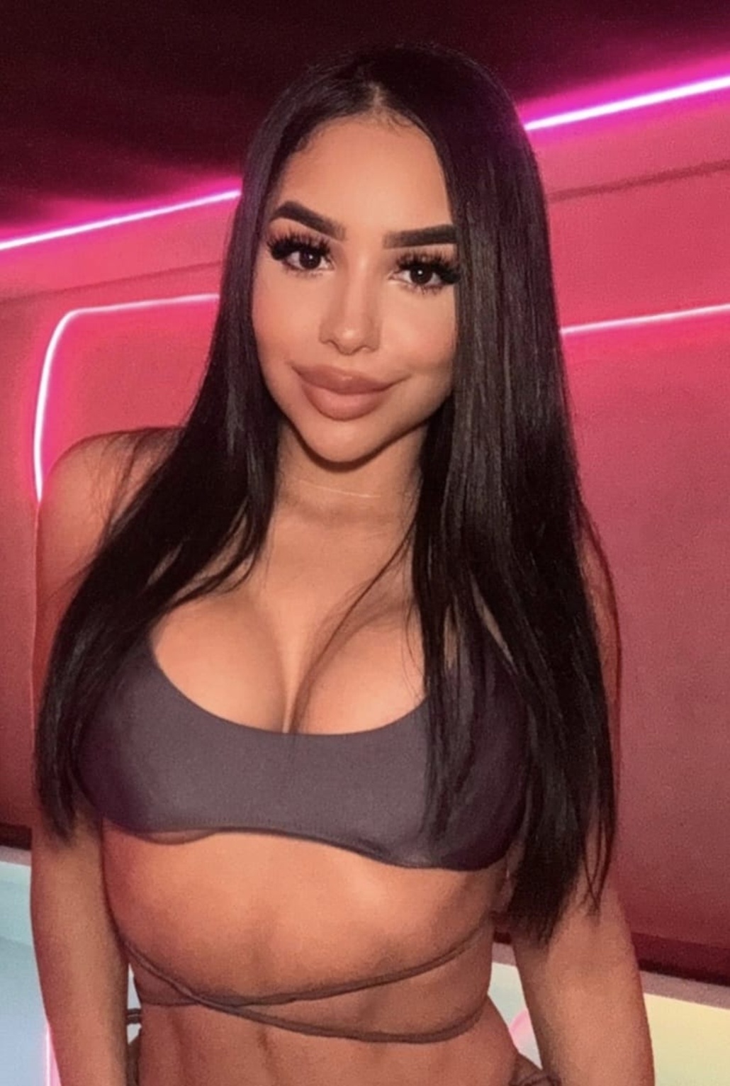 682801586|PAULA|Chica