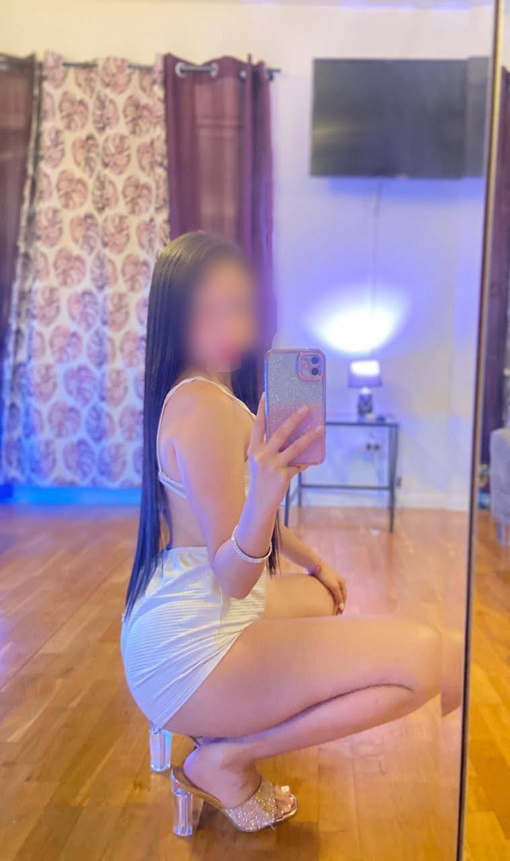 611886443|SARA|Chica