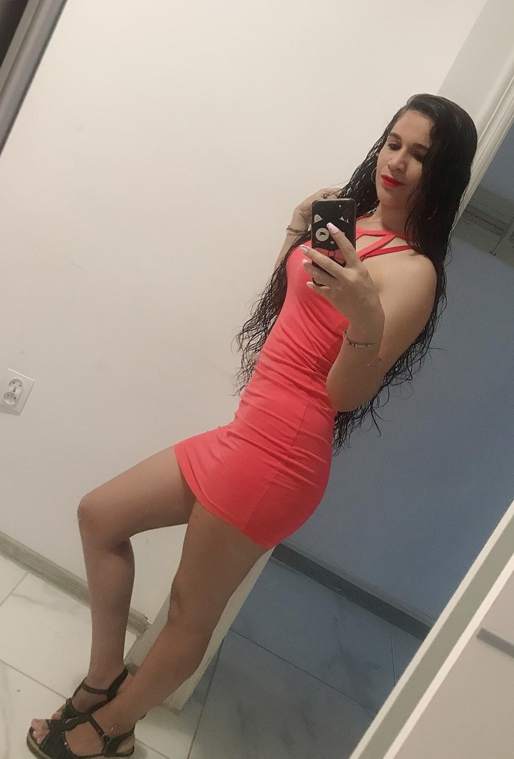604363716|VALERIA|Chica