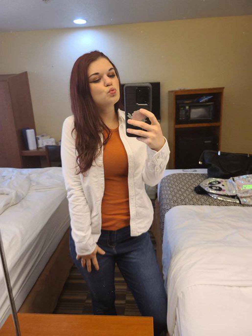 602456414|MELANIE LARIS|Chica