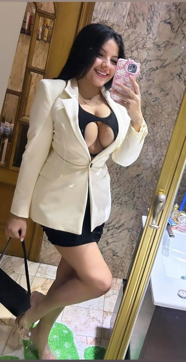 643169810|DANIELA|Chica