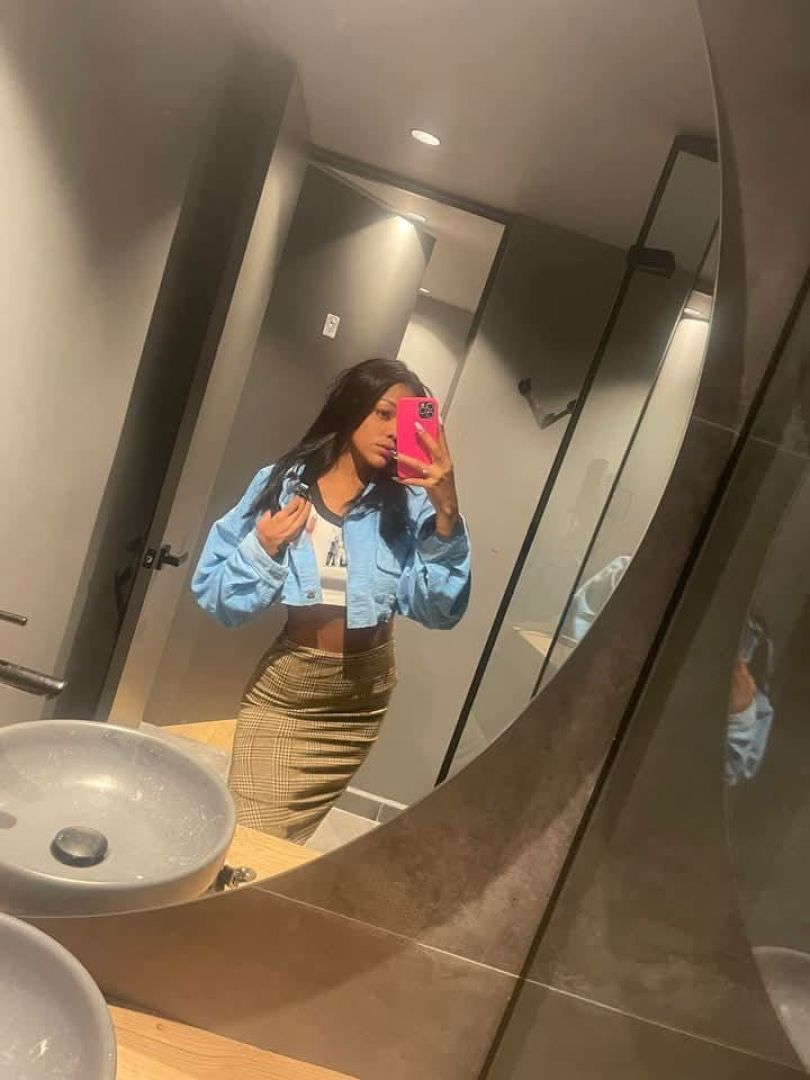 614429324|MÍA|Chica