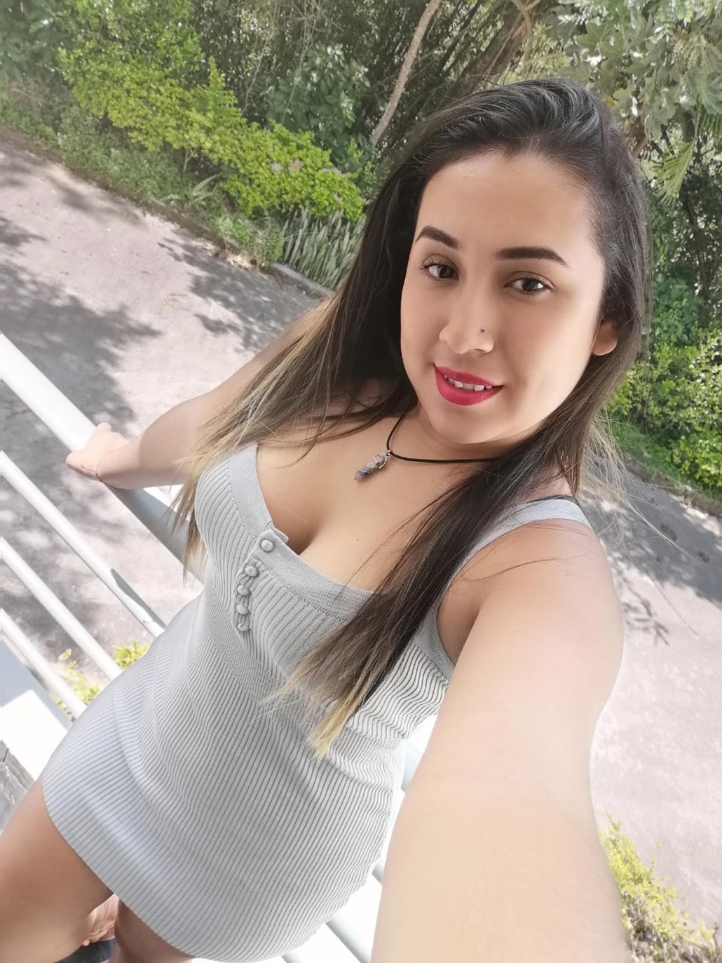 631844041|LUNA|Chica