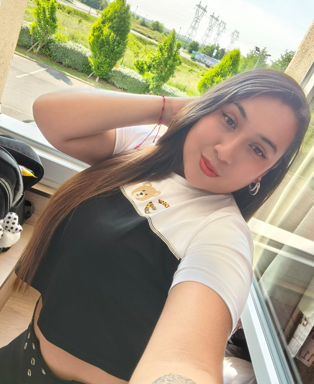 631844041|LUNA|Chica
