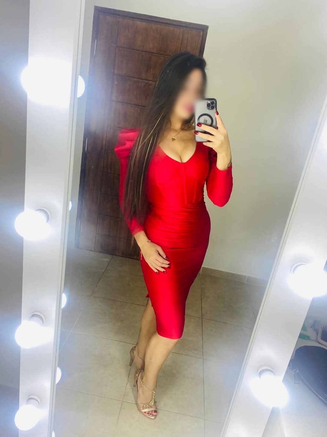 632255745|BELA|Chica