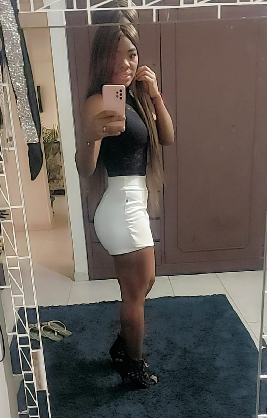 631399497|VANESSA|Chica