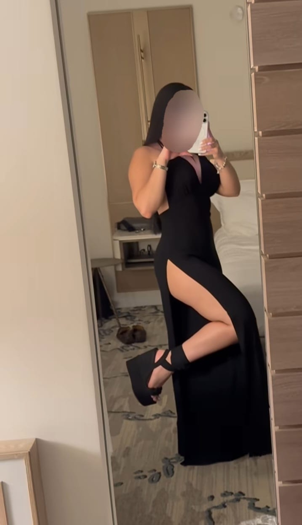 gallery-photo