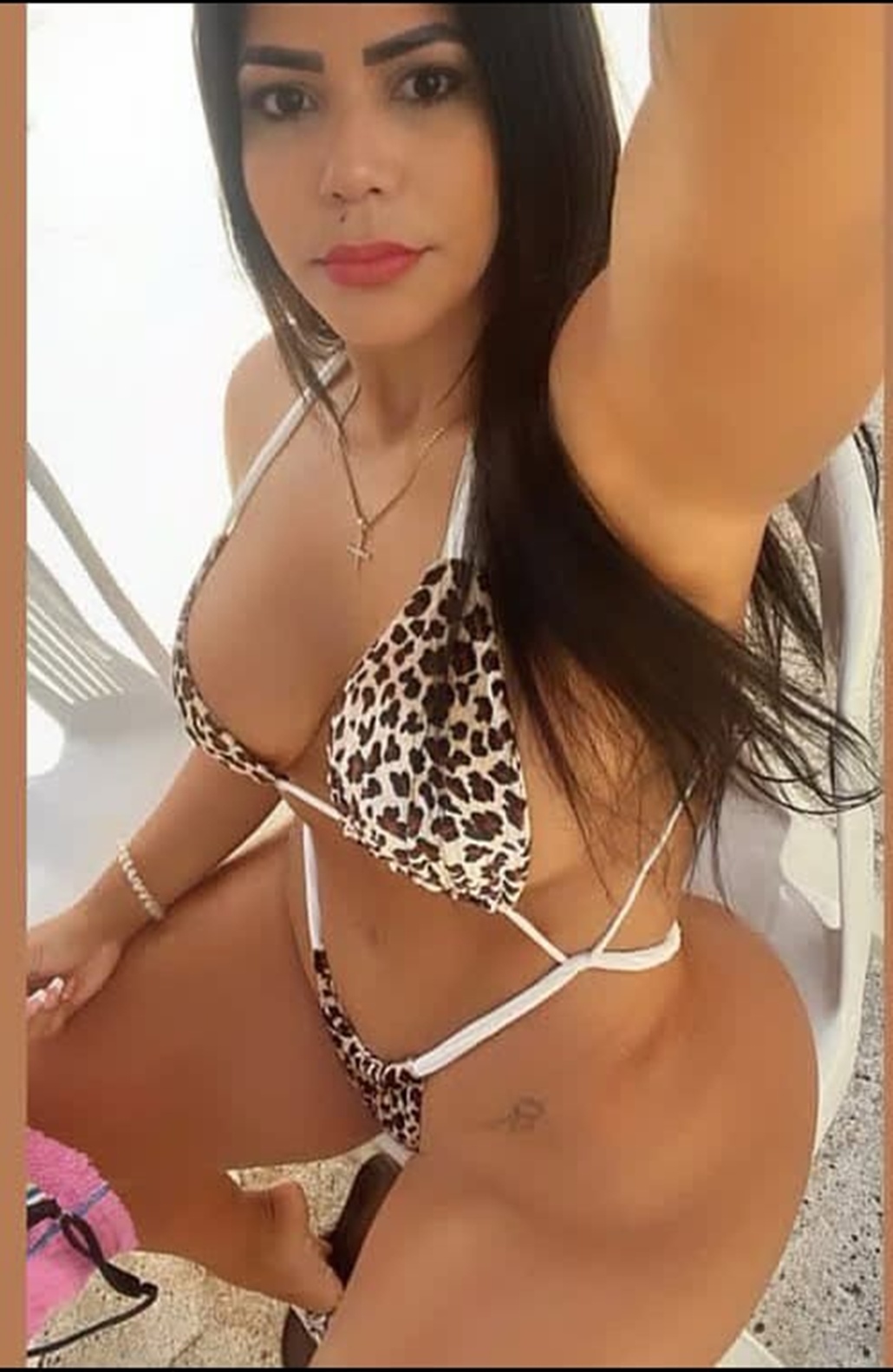 657572761|SOFIA SALLES|Chica