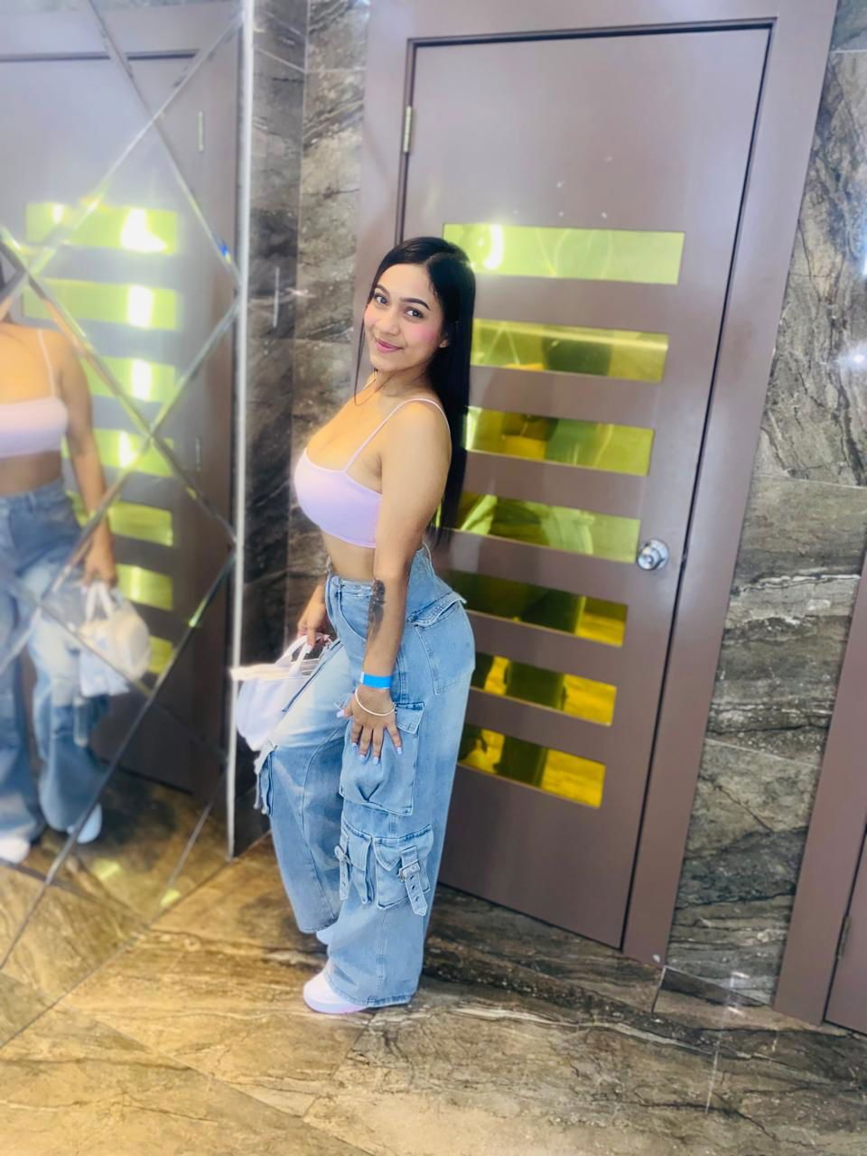 670833101|ASHLEY|Chica