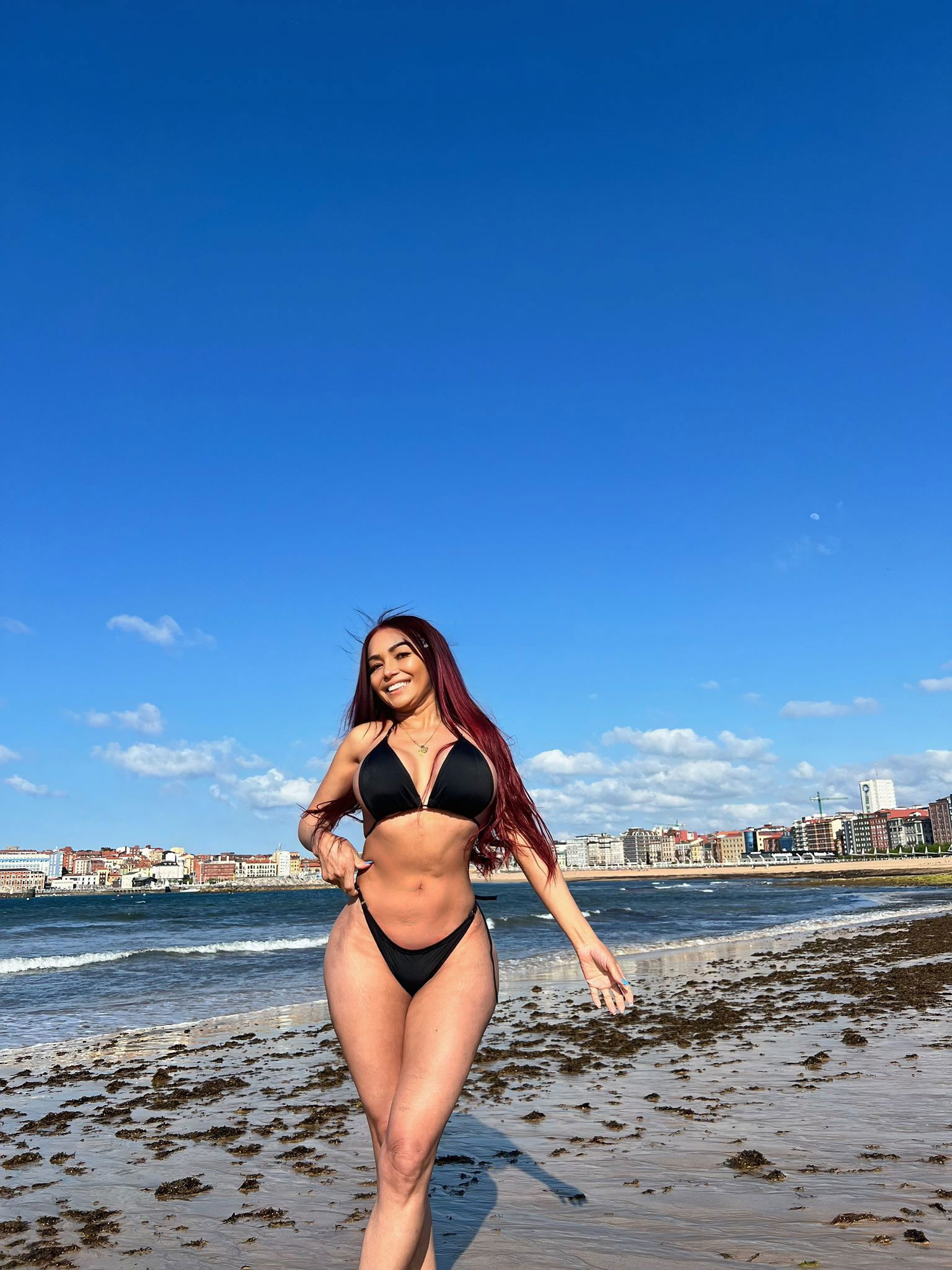 631043722|LILIANA|Chica